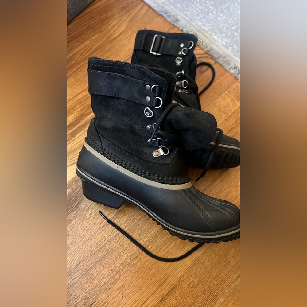 Sorel rainboats